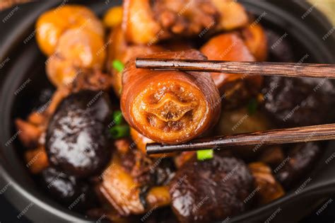 Premium Photo Chinese Cuisine Braised Chestnut Pig Tail
