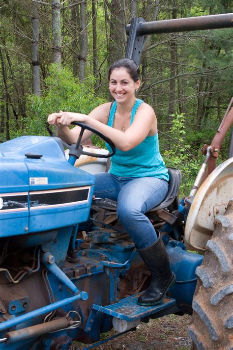 Finally Wife Posed Nude W Tractor Pics Added AllisChalmers Forum