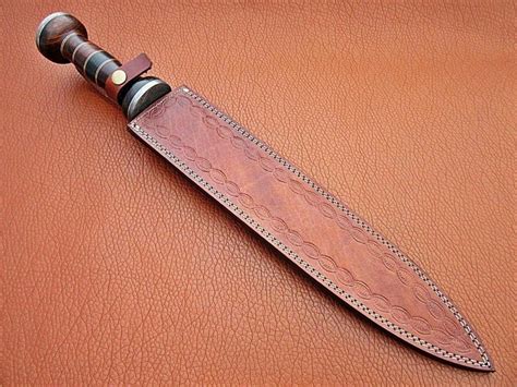 Historical Custom Made Damascus Steel Blade Roman Gladiolus Sword
