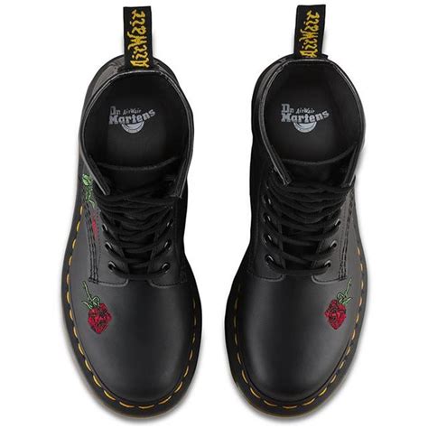 Ganz egal, ob sie elegante damen pumps, stylische herren sneakers, modische stiefel oder stiefeletten. Dr. Martens 1460 Vonda Damen Leder Boots Doc Martens Docs ...