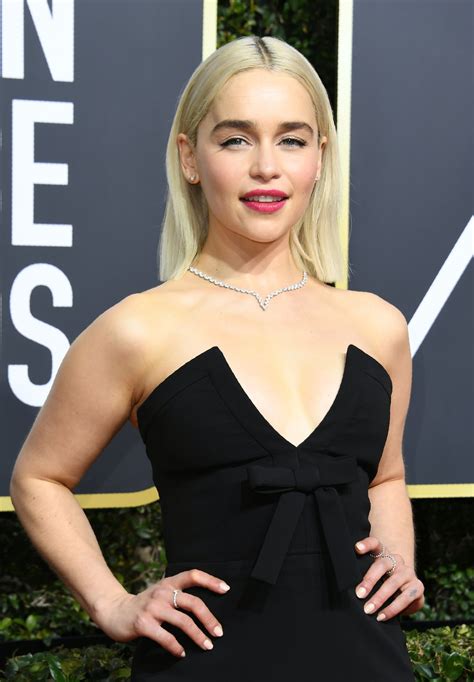 Emilia Clarke Celebrity Hair At The 2018 Golden Globes Popsugar Beauty