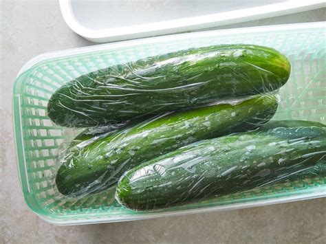how to store cucumbers so they stay crisp