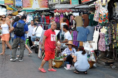 Khao San Road à Bangkok La Capitale Mondiale Des Backpackers