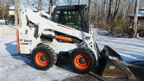 Bobcat S770 Skid Steer With A91 Package Forks Gp And Snow Buckets