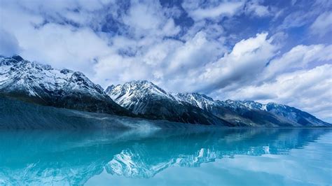 New Zealand Tasman Glacier Lake Backiee