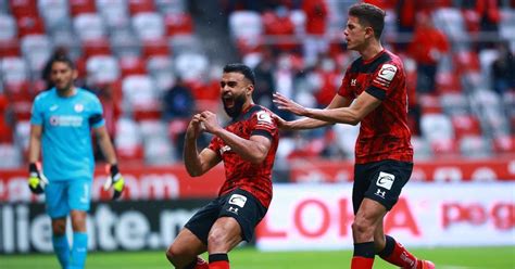 May 30, 2021 · en cuartos de final ante el toluca, reynoso no se echó atrás cuando tuvo un gol a favor; ¡Perdió la racha! Cruz Azul cayó 2-1 ante Toluca por ...