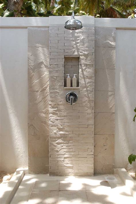 Outdoor Showers Can Make You Feel Cool In The Hot Summer