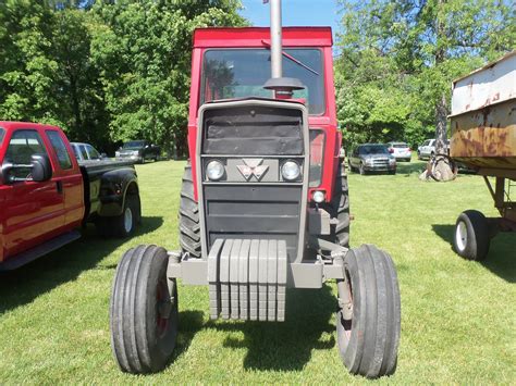 Massey Ferguson 1135 cab tractor. | Massey ferguson, Baby strollers, Ferguson