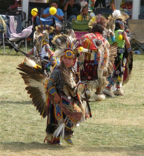 Living and Dyeing Under the Big Sky: Crow Fair - Pow Wow