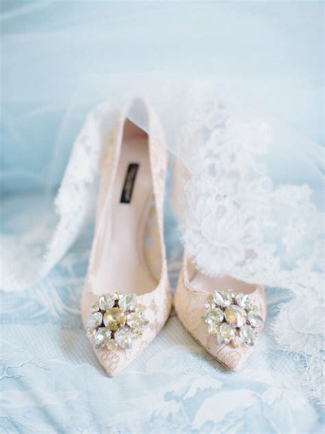 Therefore, creating a wedding photography timeline is an abso How to Create a Wedding Photography Timeline - Joy
