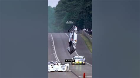 Insiden Backflip Mercedes Clr Di Le Mans Youtube