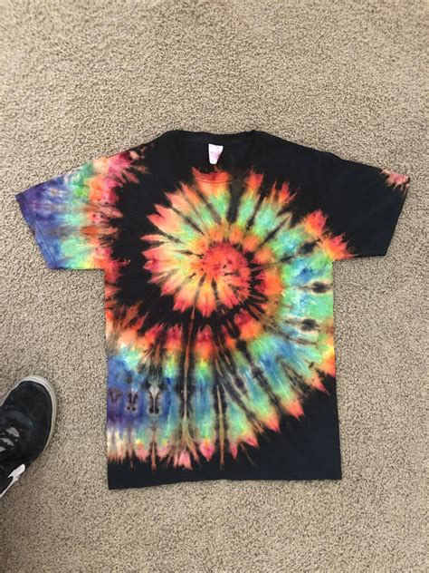 How To Tie Dye With Bleach How To Do Thing