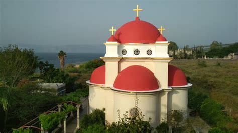 Капернаум Израиль Монастырь Двенадцати Апостолов фотография фасады