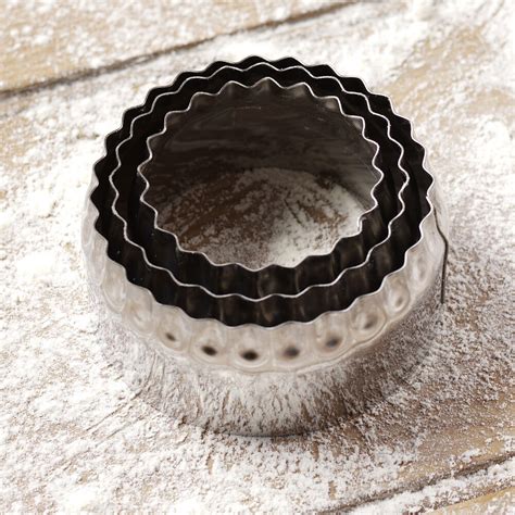 Fluted Round Cookie Cutters Set Of 5 Pastry And Cookie Cutters From