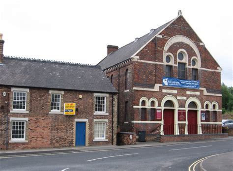 Swadlincote Baptist Chapel © Dave Bevis Geograph Britain And Ireland