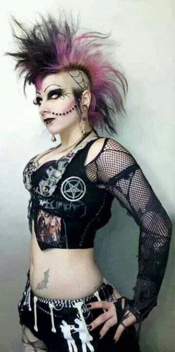 Deathrock Women Are The Most Beautiful Women Ever Goth Gothic Deathrock Deathhawk In 2020