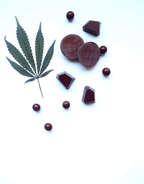edible love 1906 cannabis chocolates