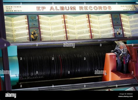 Jukebox Vintage Retro Seeburg Music Record Player Collection Exhibition