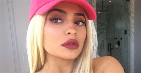 kylie jenner nude pictures threatened to be exposed as her snapchat is hacked mirror online