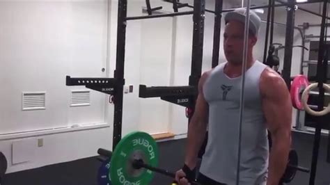 Vin Diesel Biceps Workout in the Gym - YouTube