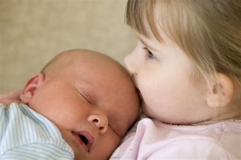 When to give a stuffed animal to a sibling? A new baby? - Today's Parent