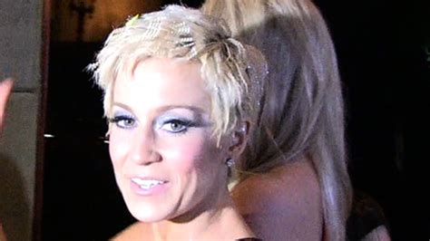 Is Kellie Pickler From Dancing With The Stars A Dumb Blonde