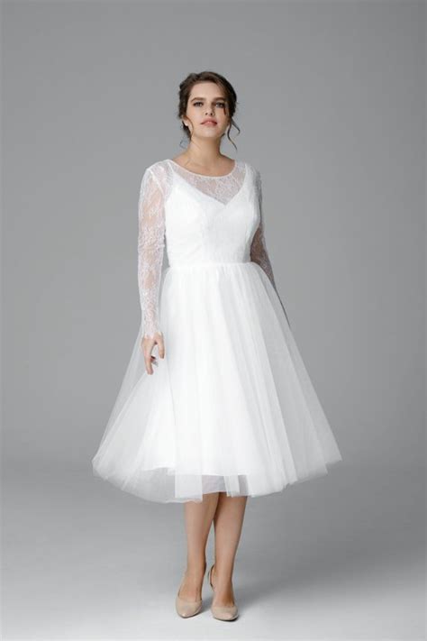 Find the best prices and the best choices with our store. Plus size tulle wedding dress, Midi wedding dress, Made to ...