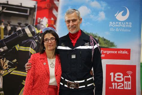 Ce lieu est situé au confluent du meu et du garon. A Montfort-sur-Meu, le commandant Philippe Bouin passe le ...