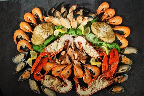 Looking for a decadent seafood starter? Luxury Seafood Platter | Dressed Lobster | Crabmeat ...