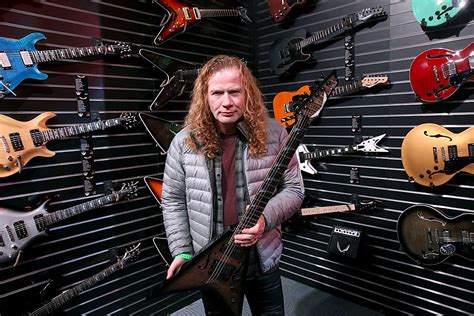 dave mustaine diagnosed  throat cancer