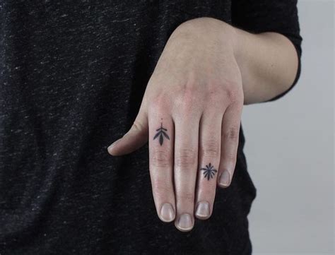 Finger Tattoos Tattoo Insider Finger Tattoos Mini Tattoos Tattoos