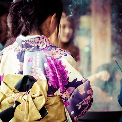 Japanese Women Wear A Traditional Dress Called Kimono For Sakura Viewing At License