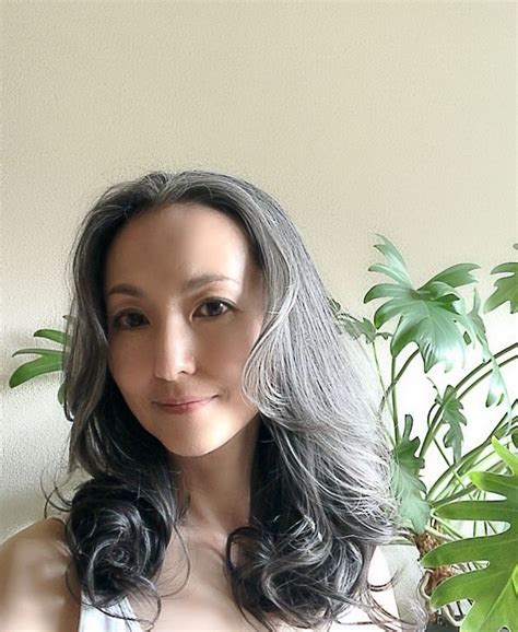 mayuko miyahara japanese gray hair style lace frontal wig grey hair inspiration gray hair