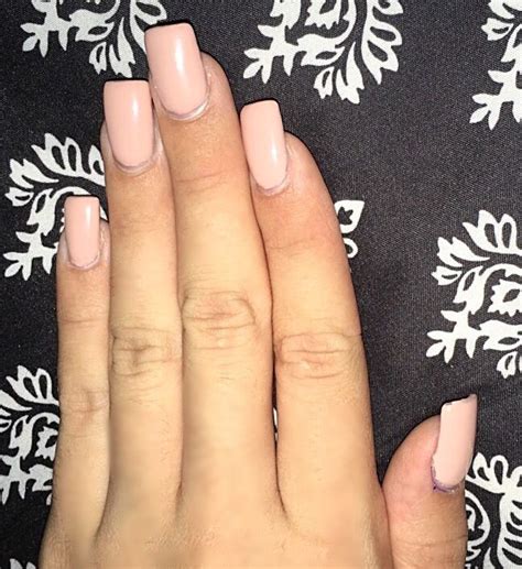 Super Cute Kylie Jenner Gel Nail Color I Really Like The Color Of The
