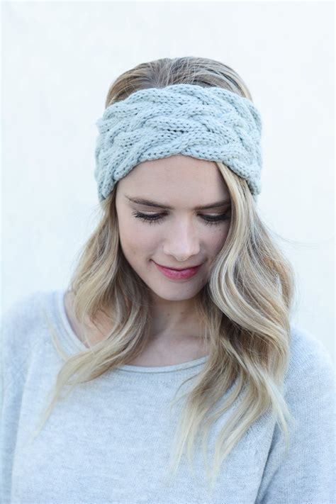 The first headband style is knit in double stockinette stitch this tutorial video walks you through how to knit these headbands from beginning to end. 10 Braided Knit Headband Patterns - The Funky Stitch