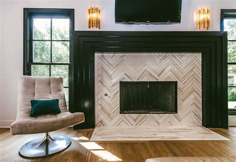 Pin By Tracy Northcutt On Fireplace With Images Herringbone