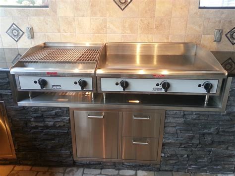 They have many different configuration. Outdoor kitchen griddles | Hawk Haven
