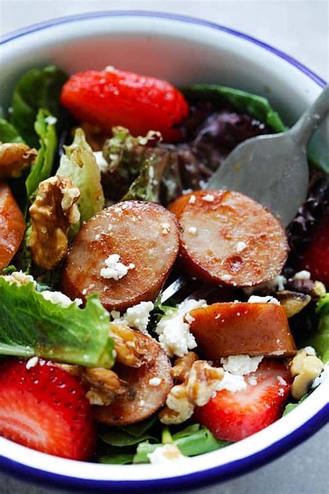 Try this recipe with smoked chicken apple sausage and balsamic onions from aidells. Apple Chicken Sausage Salad - healthy and refreshing salad loaded with apple chicken sausage, so ...