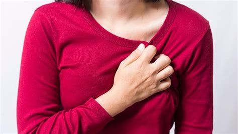 7 Alasan Kenapa Sakit Dada Sebelah Kiri Bukan Hanya Serangan Jantung