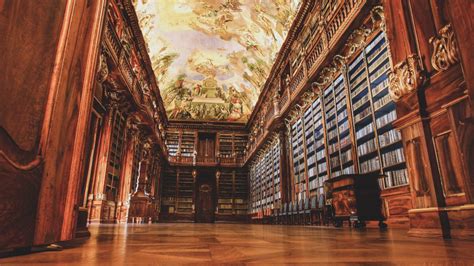 プラハにある世界一美しい図書館、ストラホフ修道院を観光 suplife