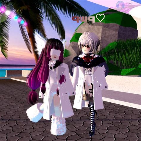 Columbina X Arlecchino Royale High♡ Cosplays In 2023 Aesthetic Roblox Royale High Outfits