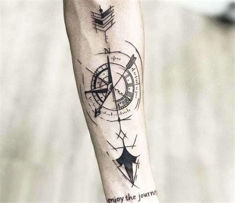 Photo Compass And Arrow Tattoo By Pedro Goes Photo Tattoos For Guys Arrow Compass