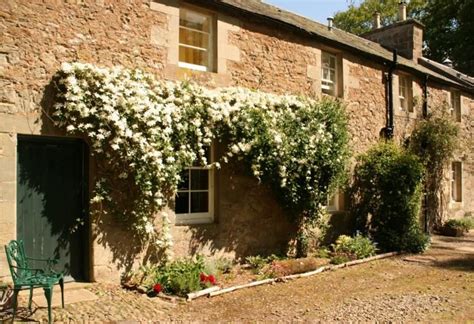 Whether your perfect break lies in a tiny scottish croft, a luxury home in the highlands or a grand historic house in. Keepers Cottage, Wedderburn Castle | Cottages scotland ...