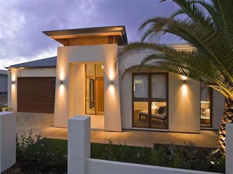 Gemstone lights has prepared this guide to make it easier to select the right home exterior some traditional fixtures like wall sconces, post lights, and ceiling lights are made from bronze, copper or wrought iron. Pin on Jardin design