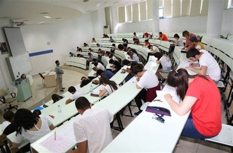 2020 yılında üniversiteye geçiş sınavı olan yks'ye girecek binlerce kişi başvuru tarihlerini bekliyor. 2021 YKS ne zaman? YKS başvuru tarihi belli oldu mu? | Gündem Haberleri