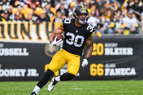 Stop stealing our stuff and ripping off our features, please. The Top DFS Running Back and Defense Stacks: Week 17 | 4for4