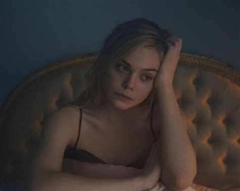 Elle Fanning Neon Demon Tumblr Elle Fanning Alma Gemea Vampiros