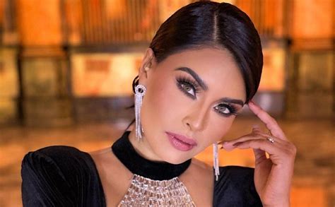 Kristal Silva Se Viste De Glamour Y Supera A Miss Universo