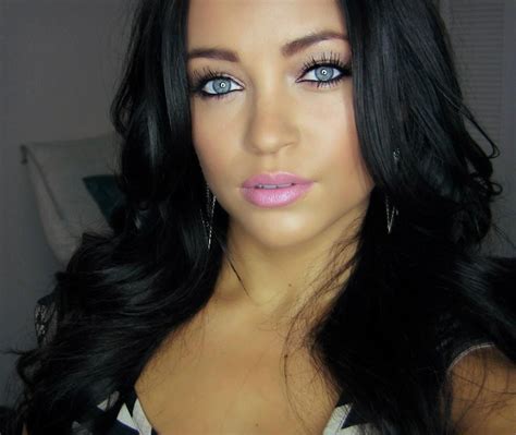 Hair Eyes And Lips Flawless Makeup Skin Makeup Beauty Makeup Hair Beauty Dark Hair Blue