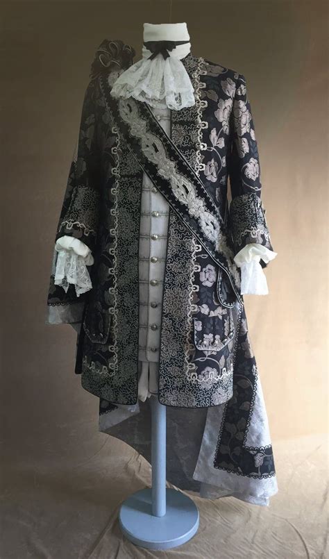 1700 Luis Xiv Baroque Costume For Men Etsy Luis Xiv Gray Silk Silk Brocade Grey Floral